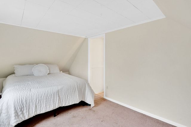 86 Albert St, West Springfield, CT 06117