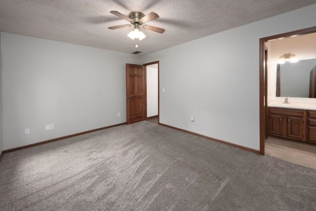 6019 Tomahawk Trail, Fort Wayne, IN 46804