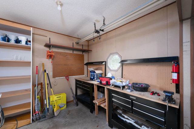 6019 Tomahawk Trail, Fort Wayne, IN 46804