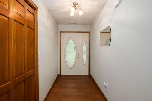 6019 Tomahawk Trail, Fort Wayne, IN 46804