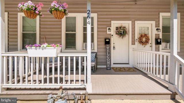 264 N ABERDEEN AVE, Wayne, PA 19087