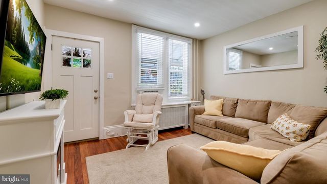 264 N ABERDEEN AVE, Wayne, PA 19087