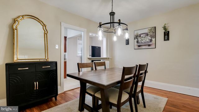 264 N ABERDEEN AVE, Wayne, PA 19087