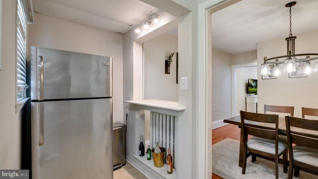 264 N ABERDEEN AVE, Wayne, PA 19087