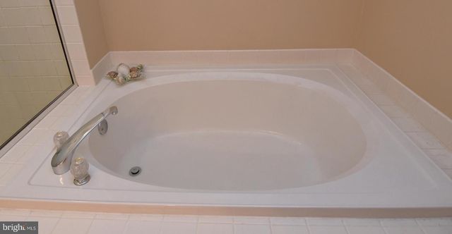 1646 ROCKCRESS DR, Jamison, PA 18929