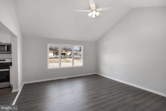 314 WASHINGTON AVENUE, West Berlin, NJ 08091