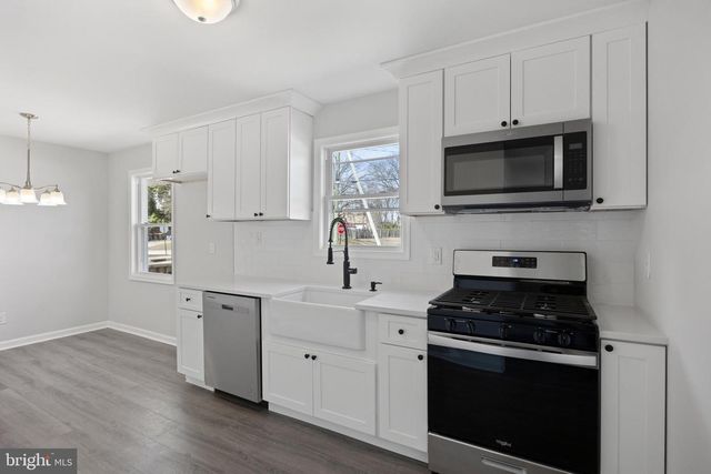 314 WASHINGTON AVENUE, West Berlin, NJ 08091