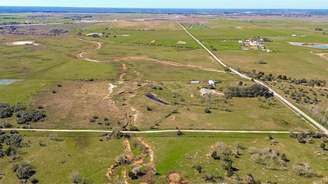 2368 Old Columbus Road N, Sealy, TX 77474