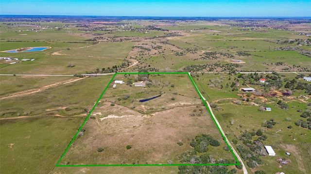 2368 Old Columbus Road N, Sealy, TX 77474