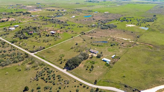 2368 Old Columbus Road N, Sealy, TX 77474