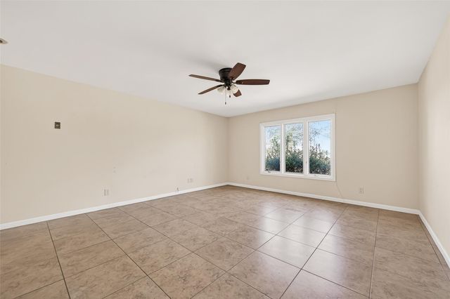 2368 Old Columbus Road N, Sealy, TX 77474