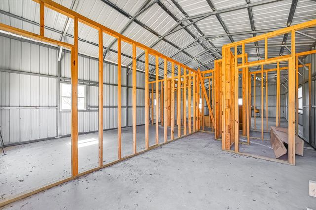 2368 Old Columbus Road N, Sealy, TX 77474