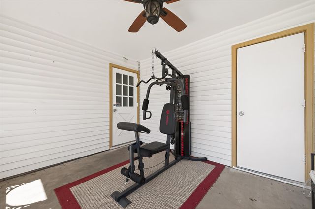 2368 Old Columbus Road N, Sealy, TX 77474