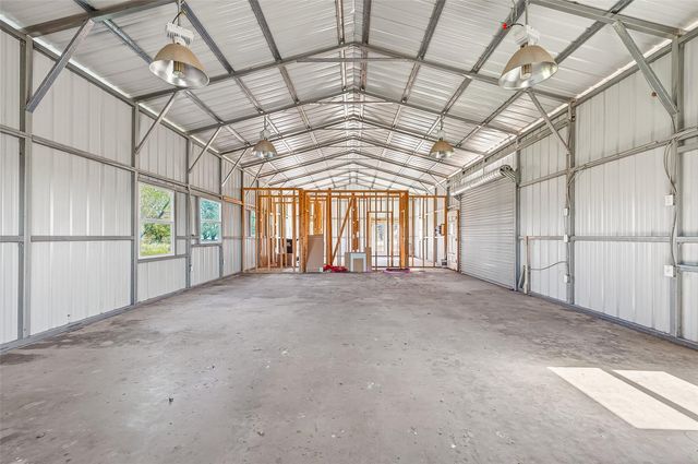 2368 Old Columbus Road N, Sealy, TX 77474