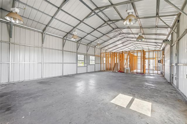 2368 Old Columbus Road N, Sealy, TX 77474