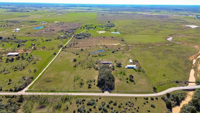 2368 Old Columbus Road N, Sealy, TX 77474