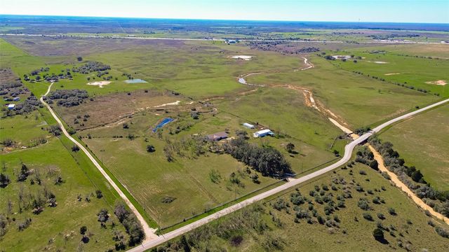 2368 Old Columbus Road N, Sealy, TX 77474