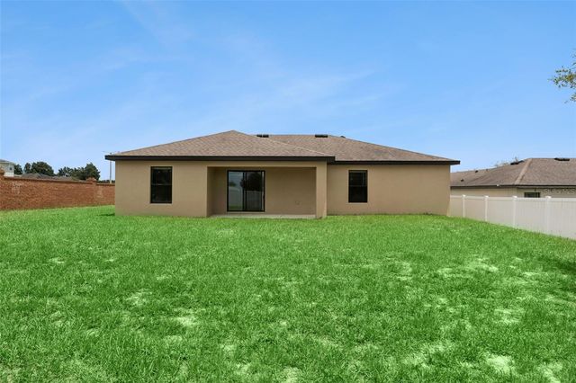 1665 LUFT LANE, Mascotte, FL 34753