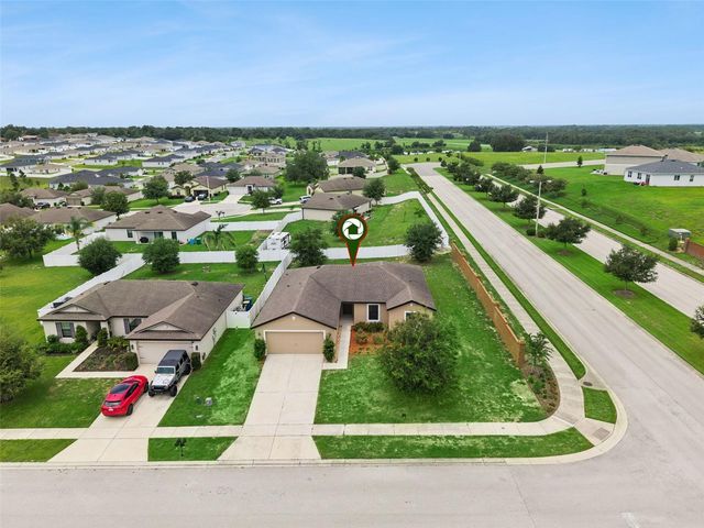 1665 LUFT LANE, Mascotte, FL 34753