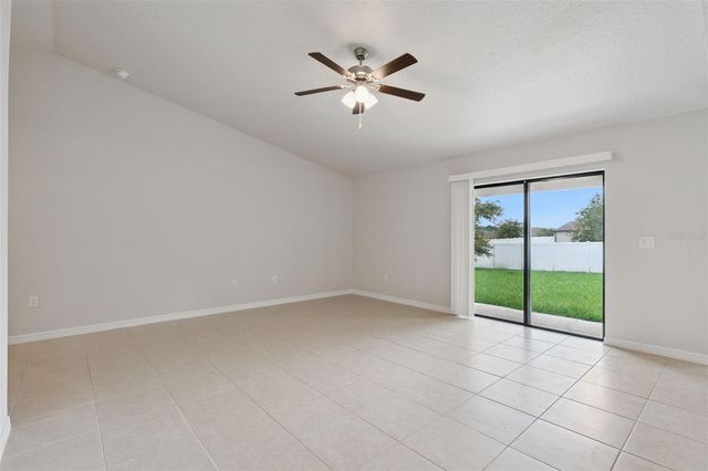 1665 LUFT LANE, Mascotte, FL 34753