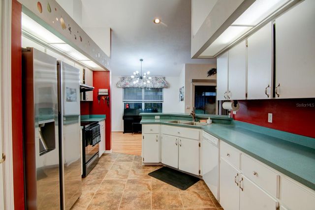 10428 NW 13TH AVENUE, Gainesville, FL 32606