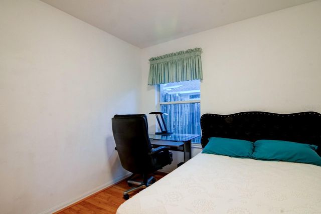 10428 NW 13TH AVENUE, Gainesville, FL 32606