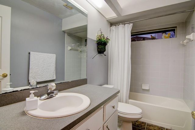 10428 NW 13TH AVENUE, Gainesville, FL 32606