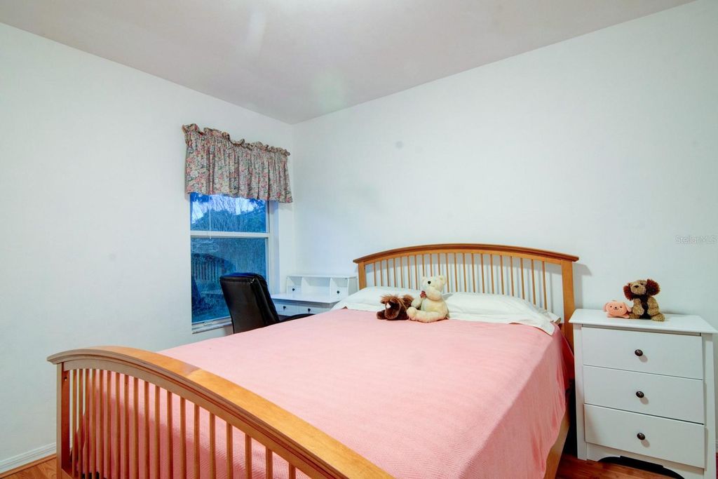 Image 14 of property listing at 10428 NW 13TH AVENUE, Gainesville, FL 32606