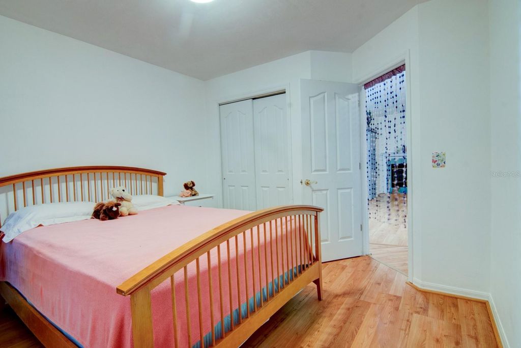 Image 15 of property listing at 10428 NW 13TH AVENUE, Gainesville, FL 32606