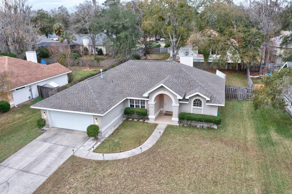 Image 23 of property listing at 10428 NW 13TH AVENUE, Gainesville, FL 32606