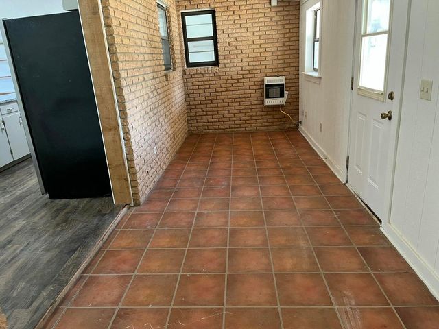 1307 Garland, Plainview, TX 79072