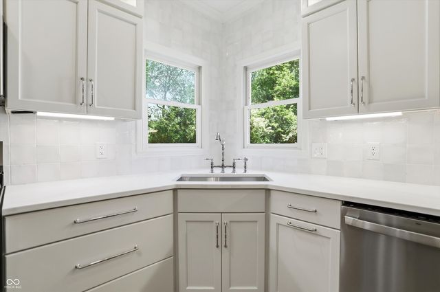 12410 Hyacinth Drive, Fishers, IN 46037