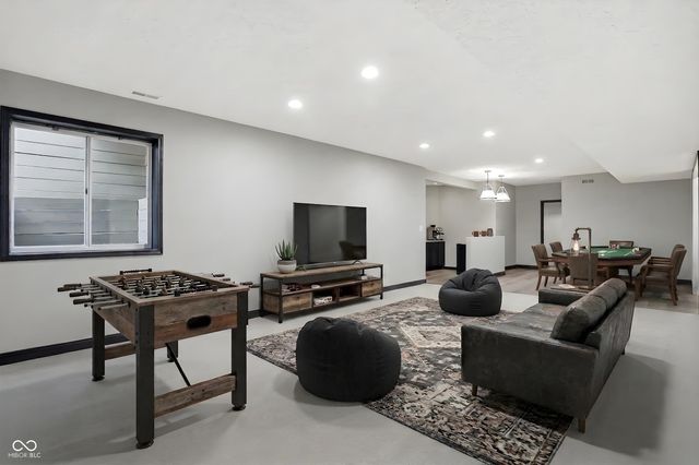 12410 Hyacinth Drive, Fishers, IN 46037