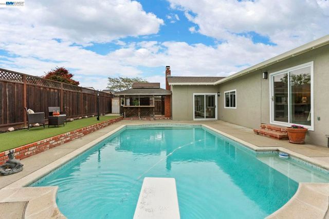 980 Lucille Street, Livermore, CA 94550