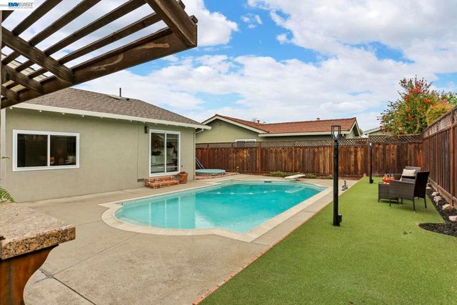 980 Lucille Street, Livermore, CA 94550