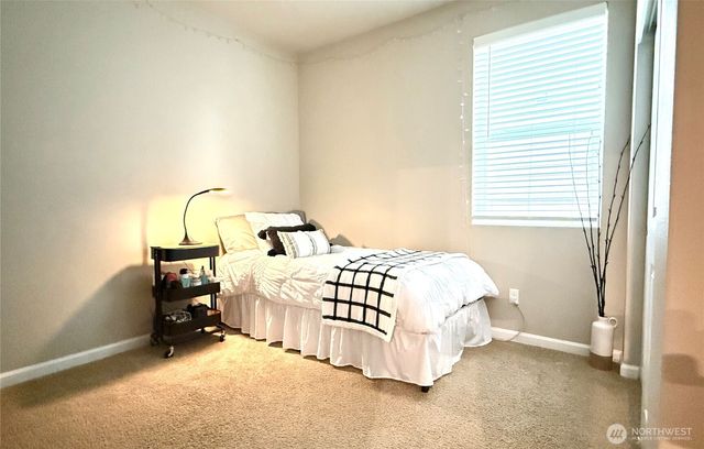 3215 N 30th Street, Mount Vernon, WA 98273