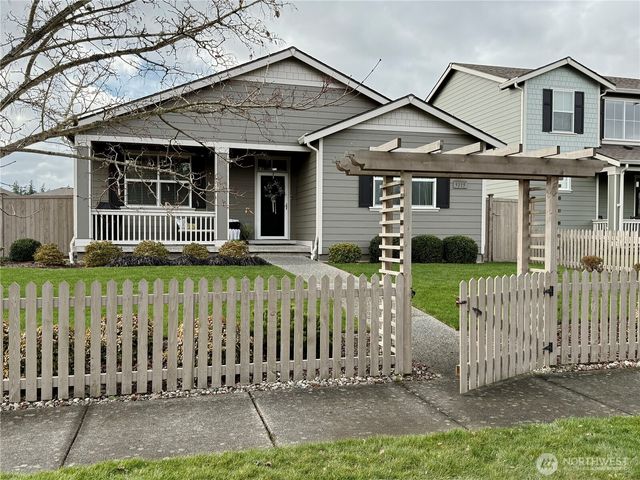 3215 N 30th Street, Mount Vernon, WA 98273