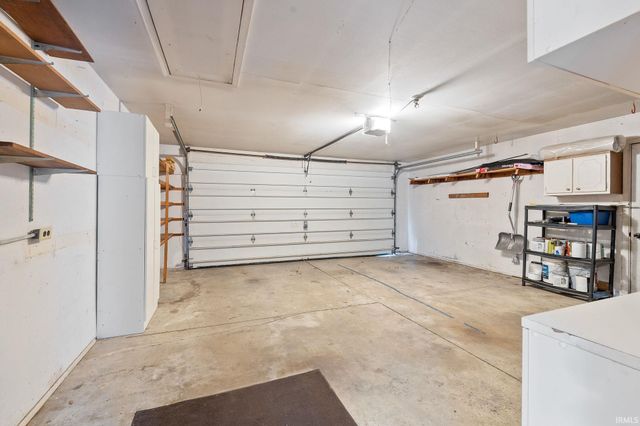 6830 Elmbrook Drive, Fort Wayne, IN 46835