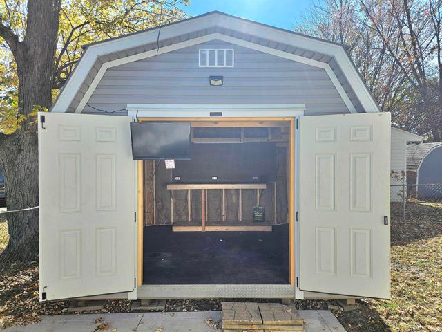 6830 Elmbrook Drive, Fort Wayne, IN 46835