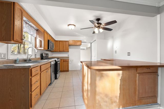 6830 Elmbrook Drive, Fort Wayne, IN 46835