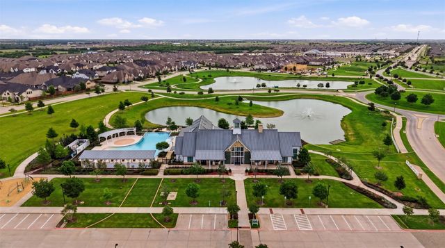 4719 Honeysuckle Court, Aubrey, TX 76227