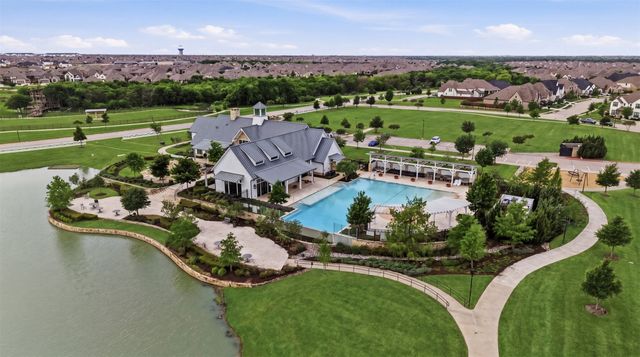 4719 Honeysuckle Court, Aubrey, TX 76227