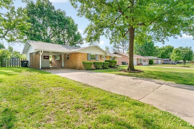 510 Elmdale Drive, Springdale, AR 72762