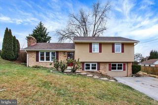 108 HIRTLAND AVE, Hanover, PA 17331