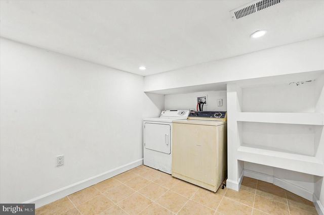 1031 WINTON ST, Philadelphia, PA 19148