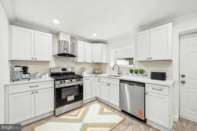 1031 WINTON ST, Philadelphia, PA 19148