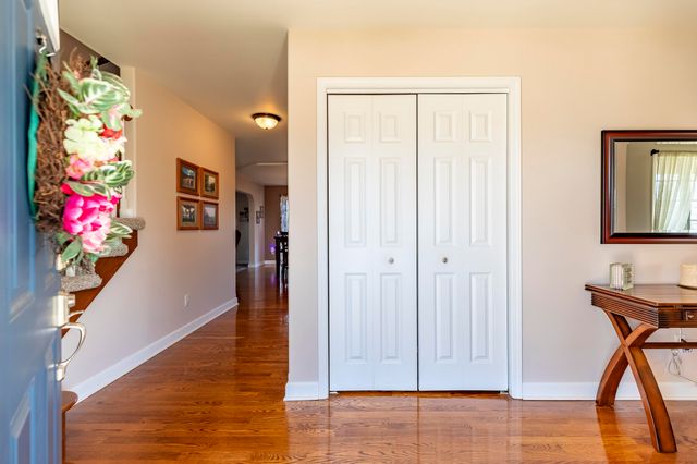 7510 W 91st Place, Crown Point, IN 46307