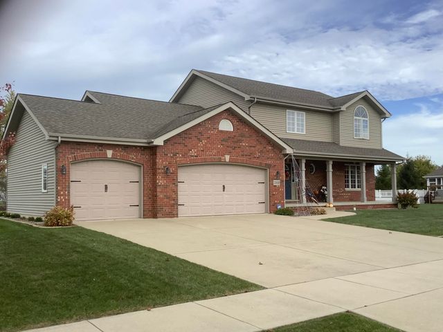 7510 W 91st Place, Crown Point, IN 46307