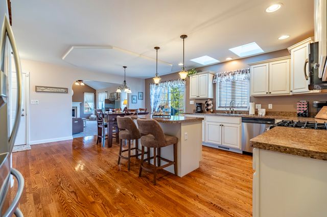 7510 W 91st Place, Crown Point, IN 46307