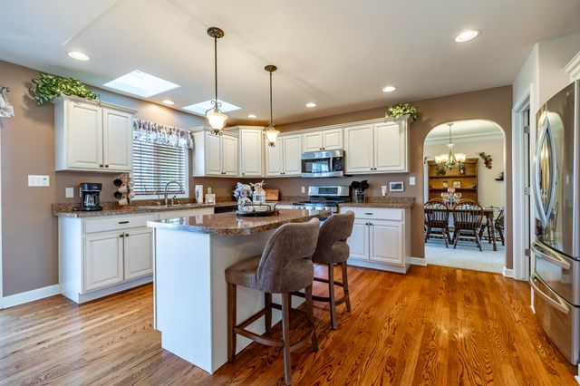 7510 W 91st Place, Crown Point, IN 46307